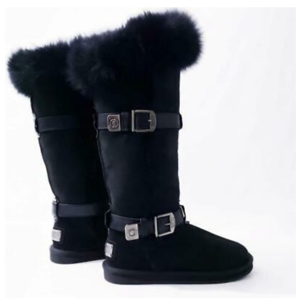 SOLD!!!!!!❤️Beautiful Australian Luxe tall shearling lined boot! Fur top!!!